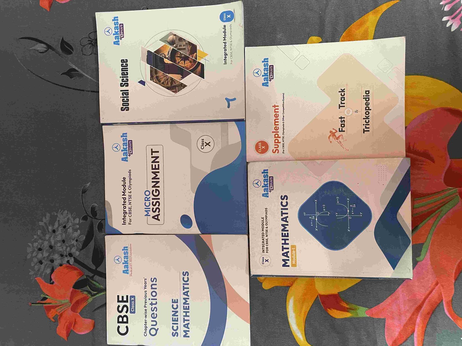 Aakash class 10th all books with free flash cards