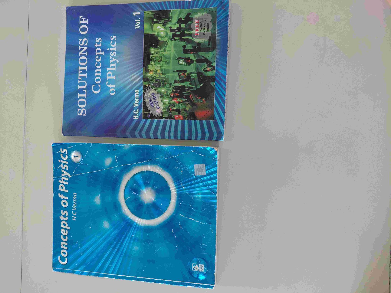Concept of physics H C VERMA VOL1+solution book