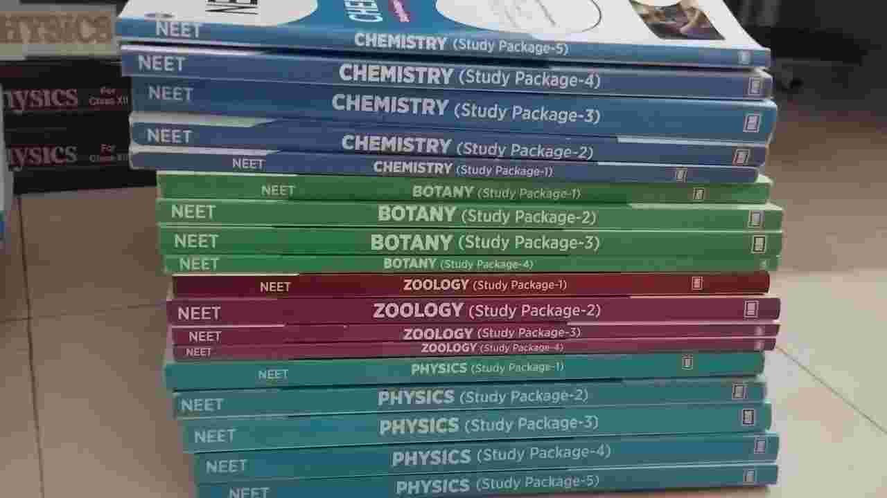 NEET COMPLETE SET OF AAKASH MATERIAL LONGTERM