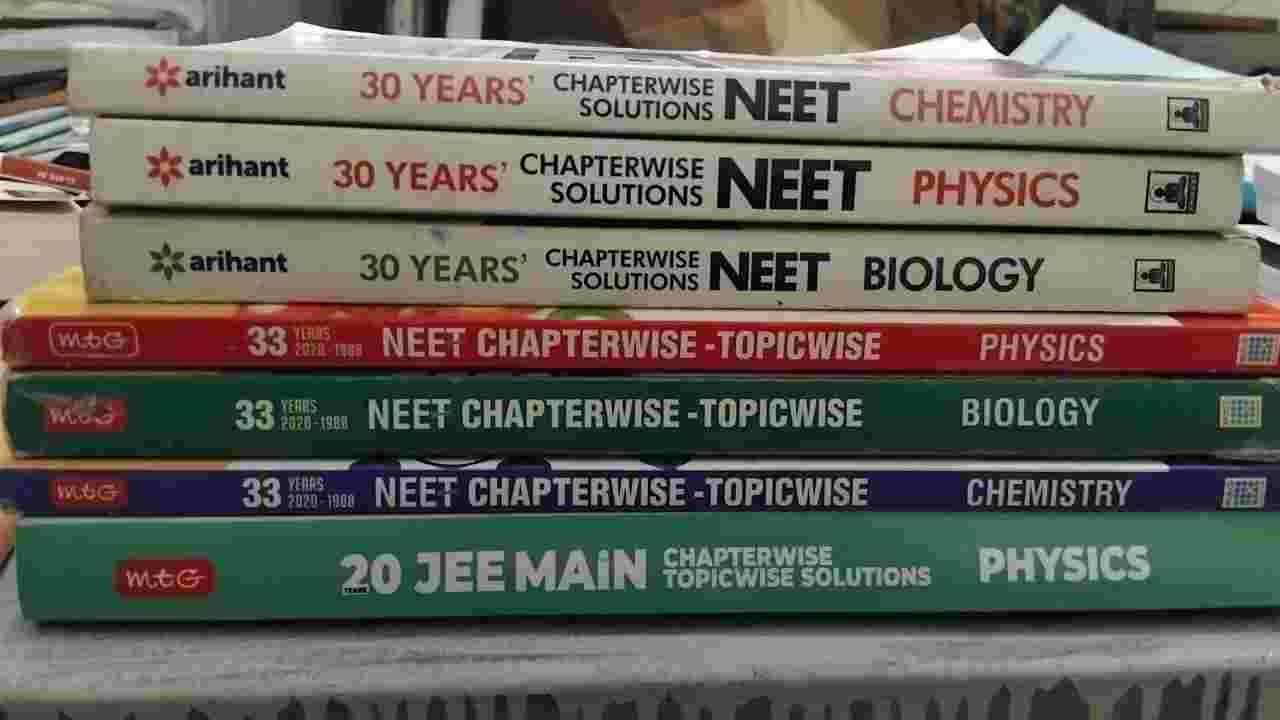 NEET and JEE  MTG AND ARIHANT PYQ