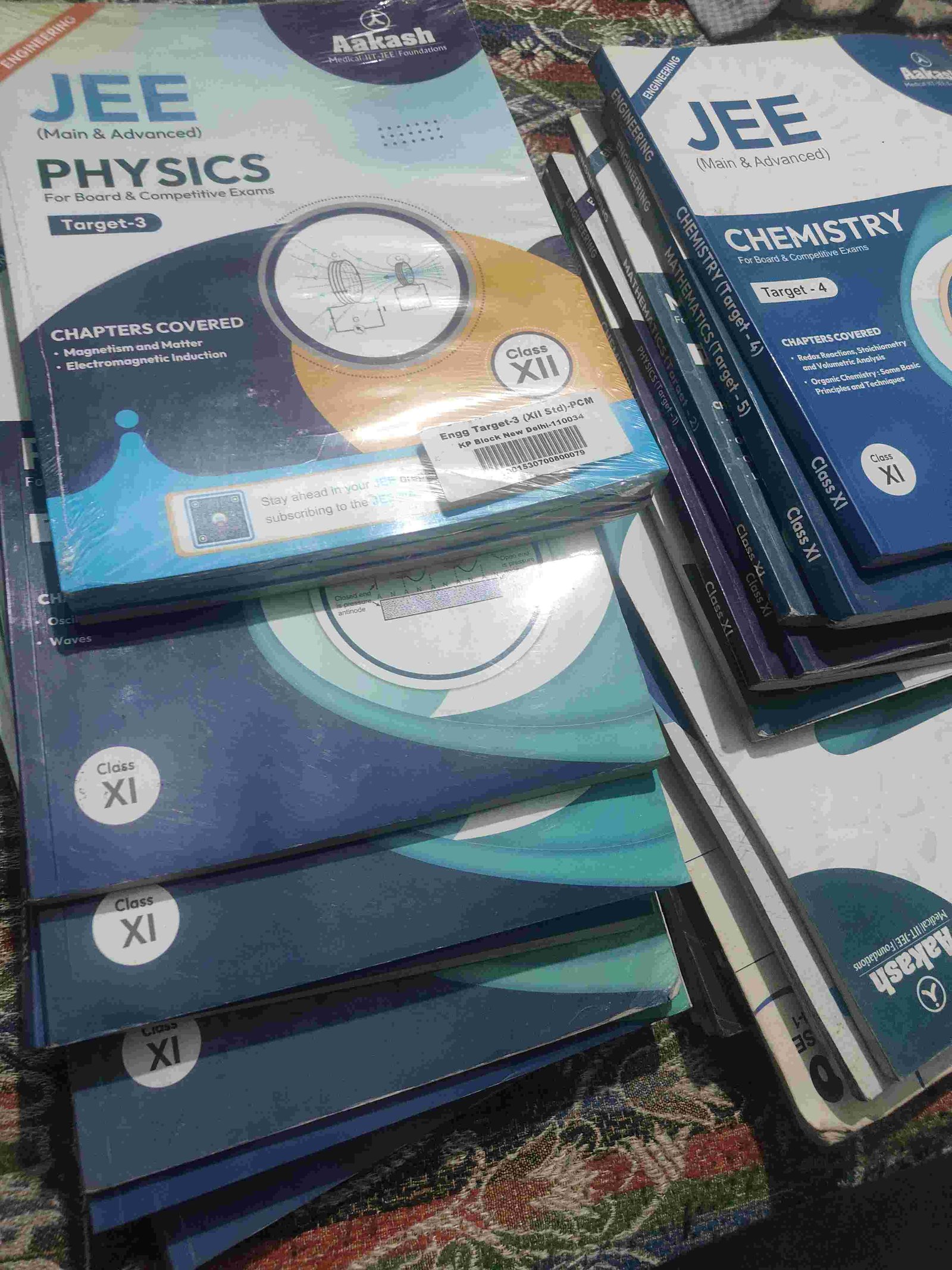 JEE CLASS 11TH AND 12TH BOOKS AAKASH BOOKS