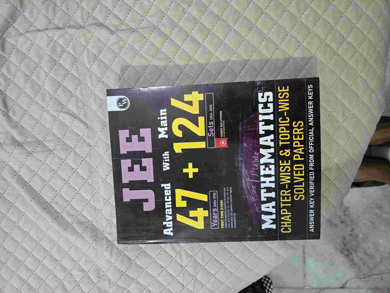Jee pyq book of mathematics