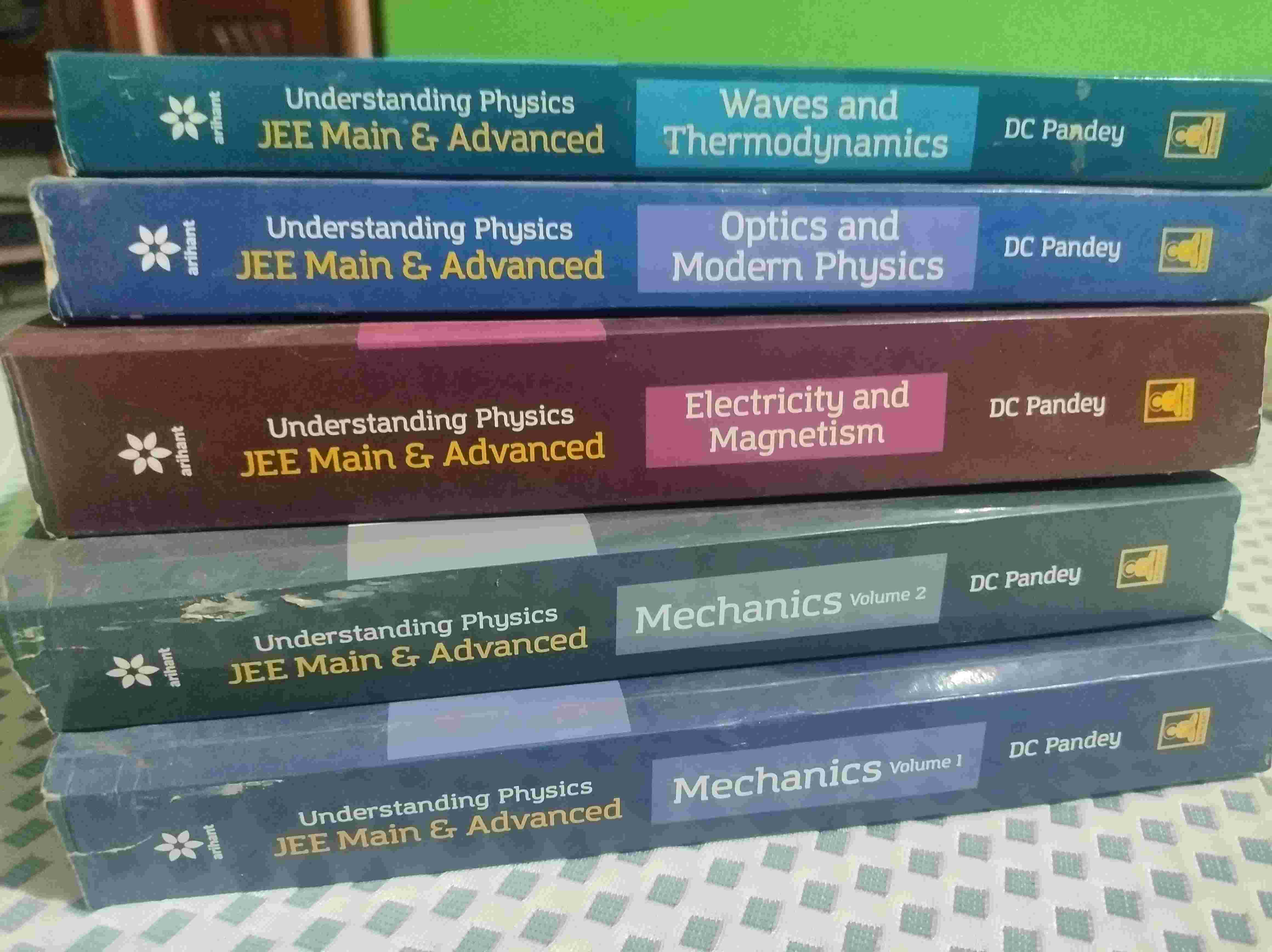DC Pandey Physics Set of 5 for Jee mains and Adv