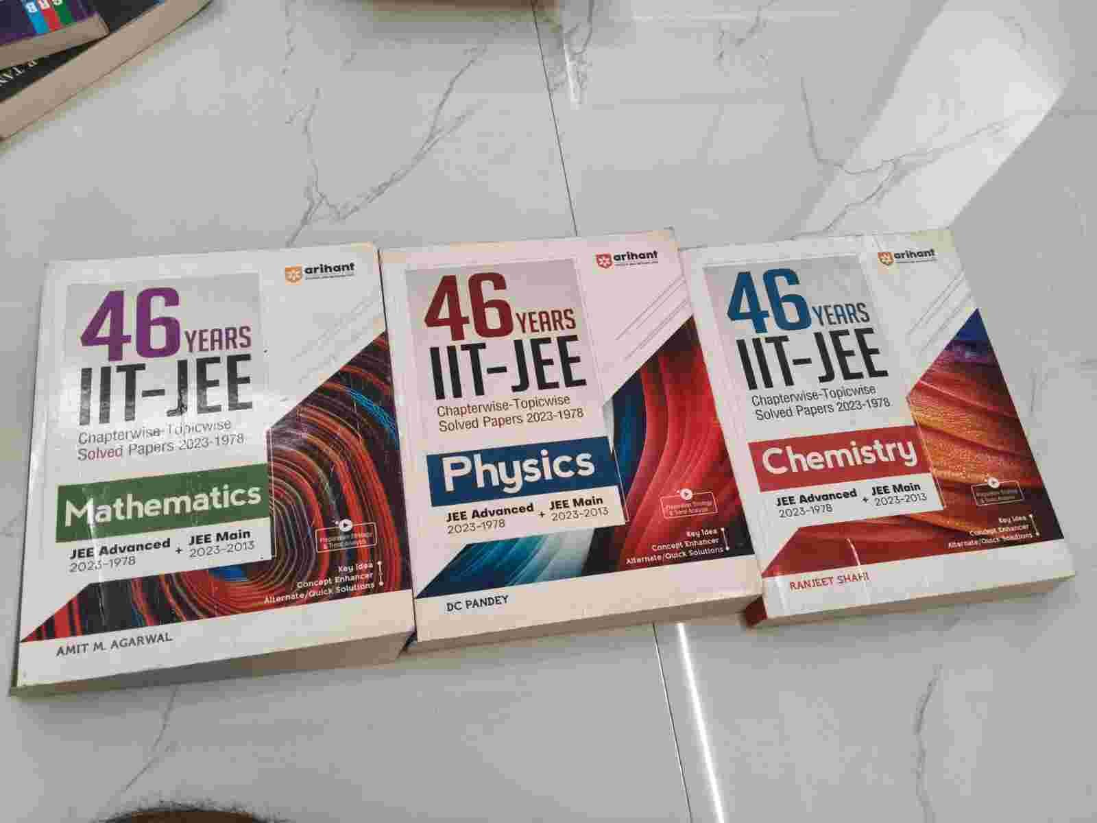 ARIHANT JEE PYQ MAINS AND ADV