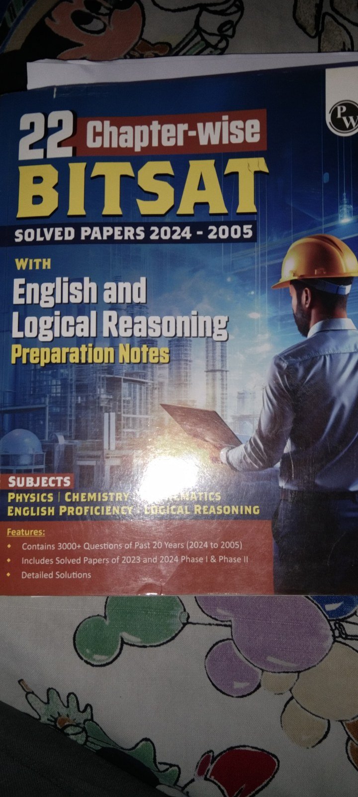 22 chapterwise BITSAT solved papers  pw - Second Hand - Bookaao