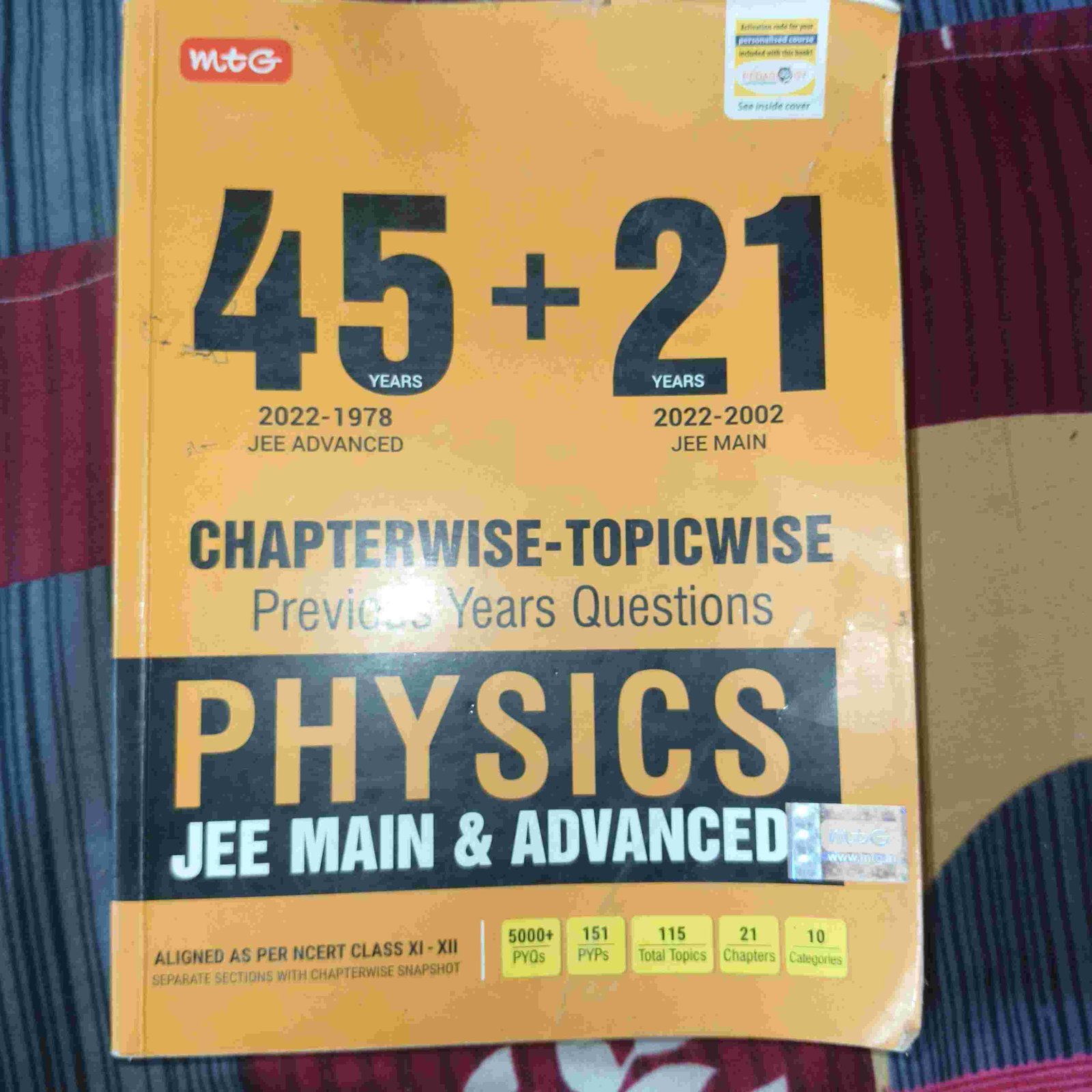 45+21 MTG PYQ PHYSICS JEE MAINS & ADVANCE - Second Hand - Bookaao