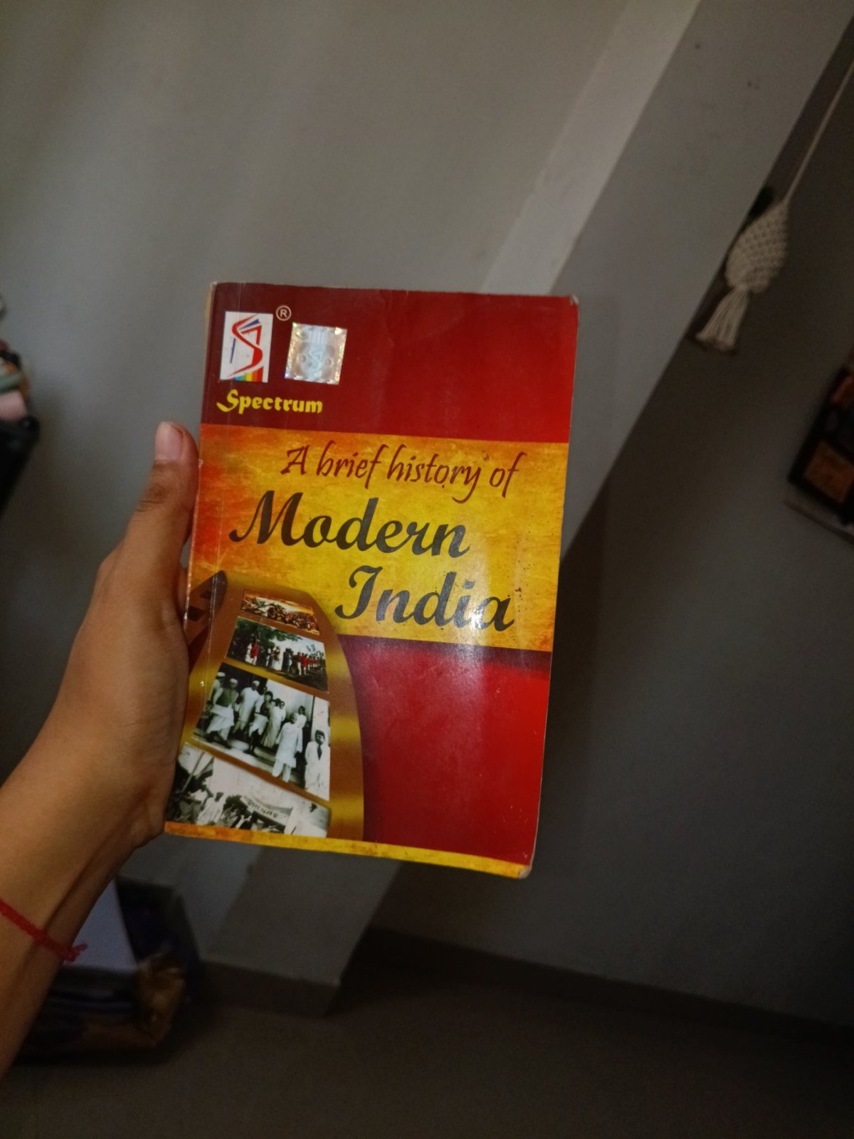 A brief history of modern India - Second Hand - Bookaao
