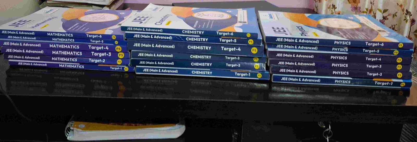 Buy Second Hand AAKASH JEE DROPPER MODULES SET(MAINS + ADVANCED) in Haldwani - Bookaao