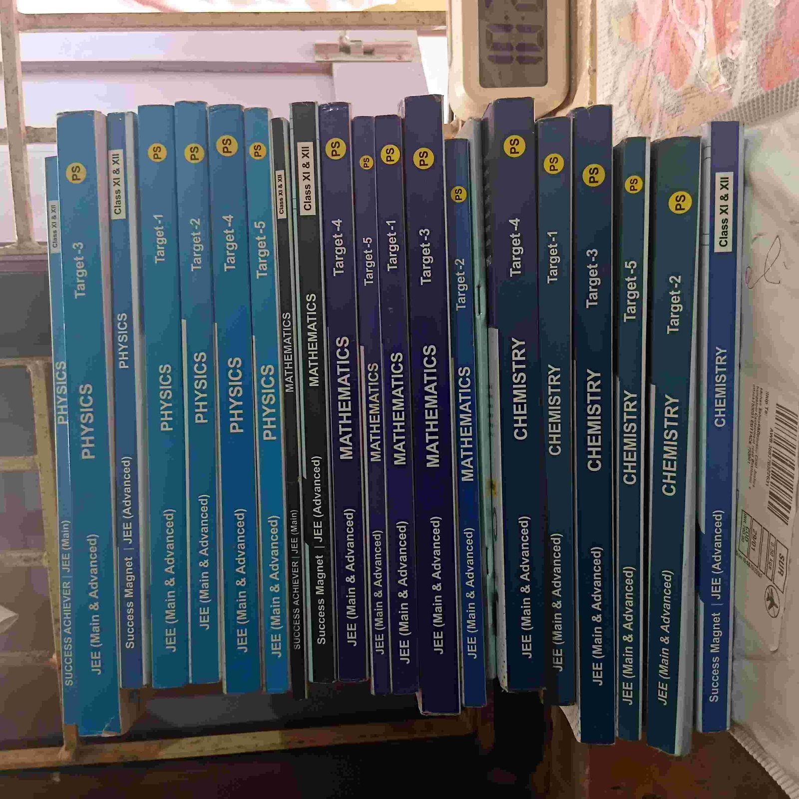Aakash Module for jee main and advance - Second Hand - Bookaao