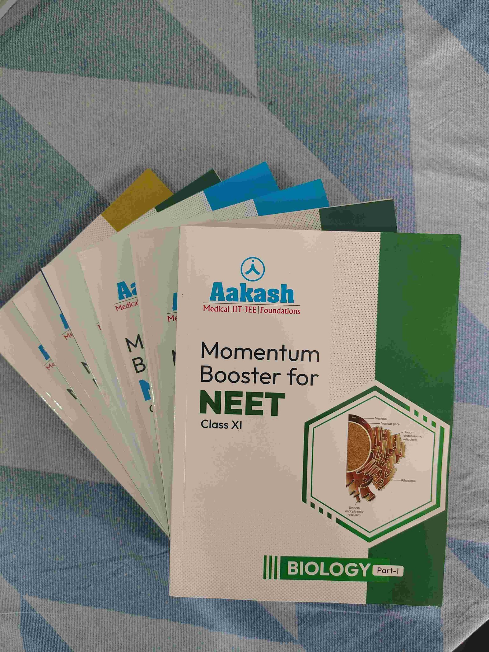 Aakash MOMENTUM BOOSTER for NEET 2027. class 11,12 - New Book - Bookaao
