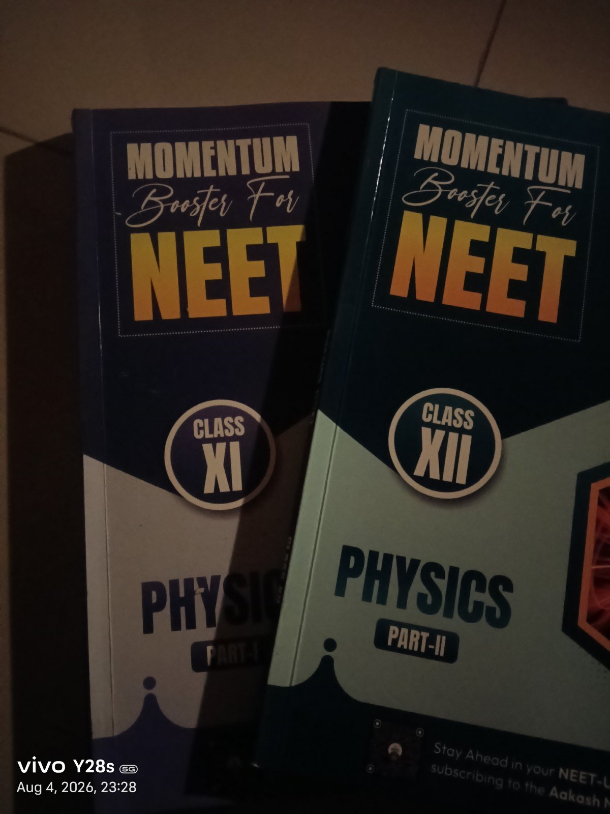 Aakash Momentum booster (phy) - Second Hand - Bookaao