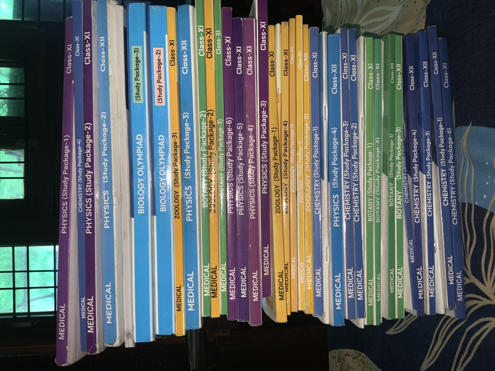 Buy New Aakash NEET Class 11 & 12 Complete Module Set in Kanpur Nagar - Bookaao