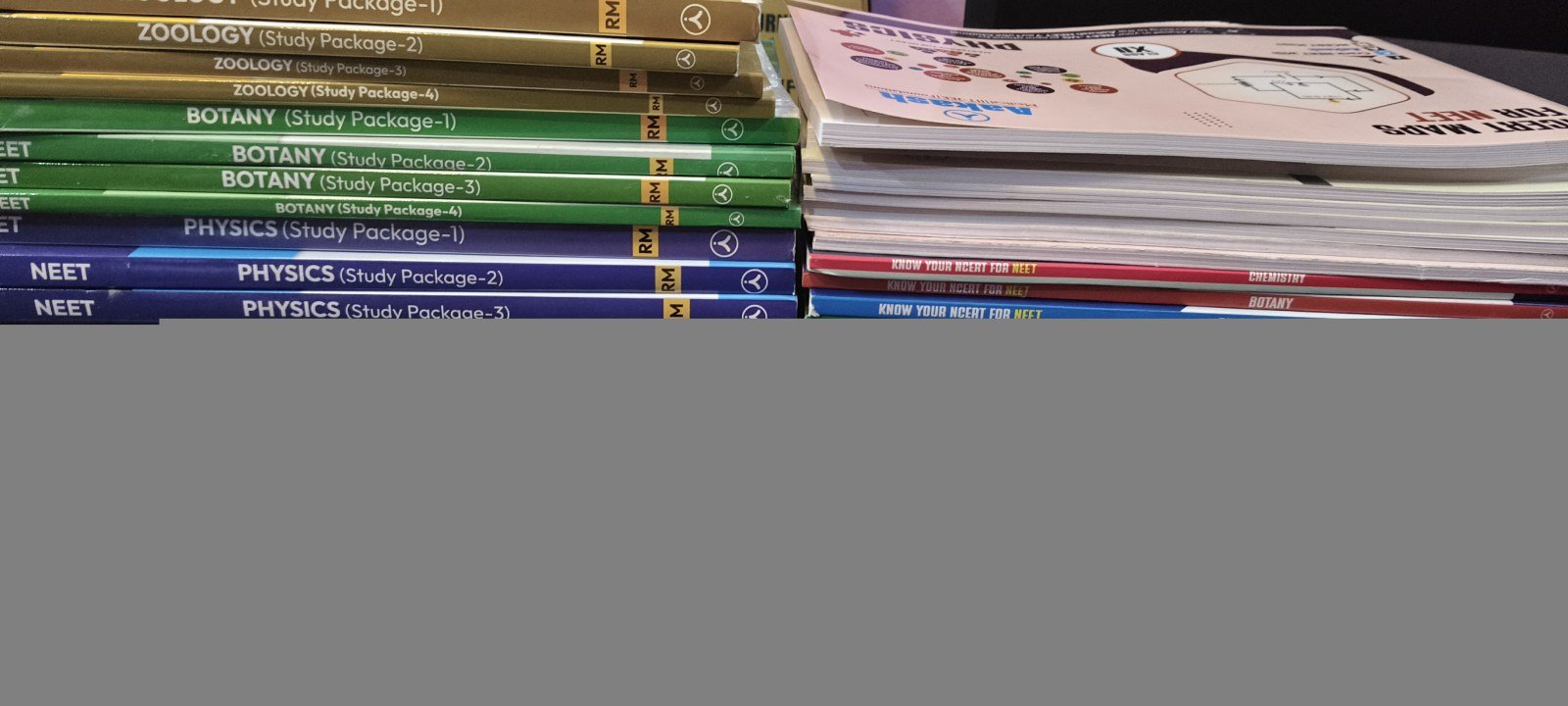 Aakash NEET Complete Package 35+ Books - Second Hand - Bookaao