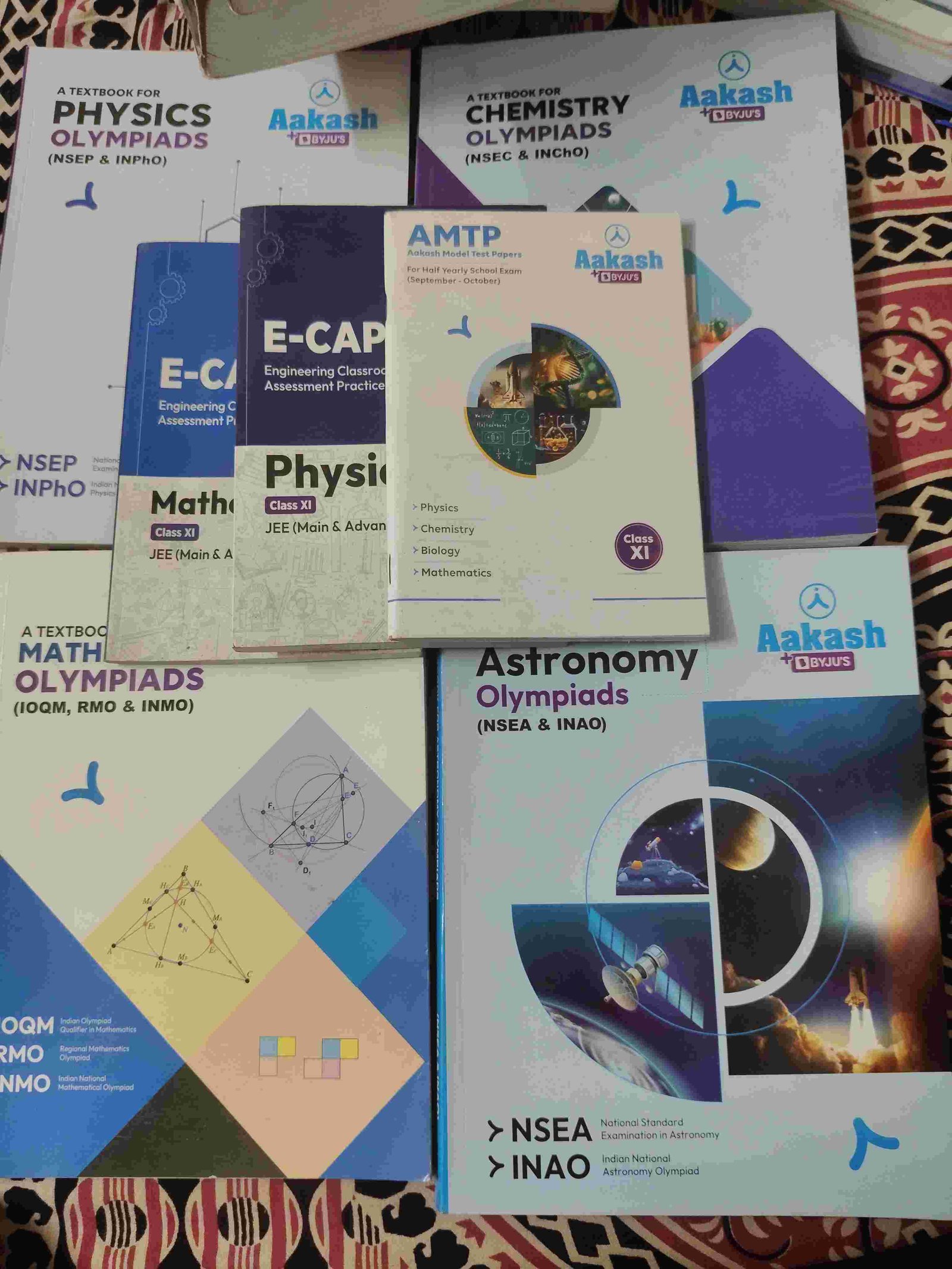 Aakash olympiad prep jee maths+ physics+ chemistry - Second Hand - Bookaao
