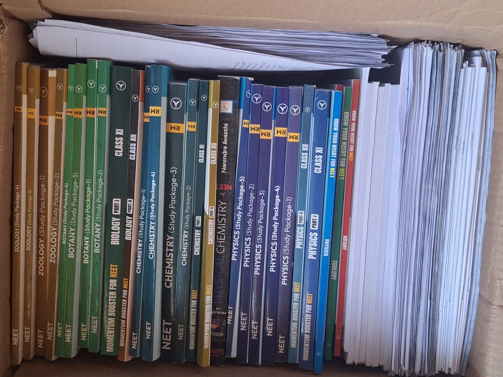 Aakash  Study Package Modules - Second Hand - Bookaao