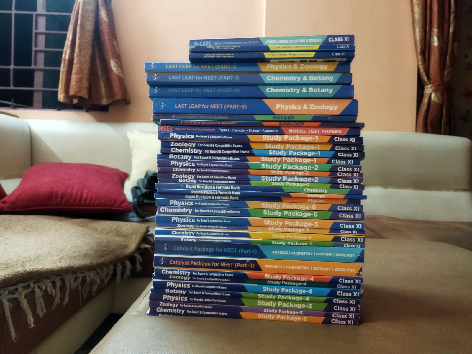 AKAASH NEET Module full ( 11 + 12 ) - New Book - Bookaao