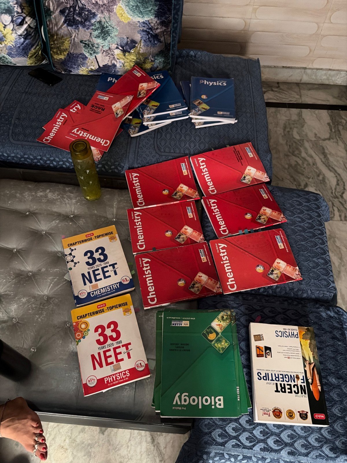 Allen neet complete book set with question bank - Second Hand - Bookaao