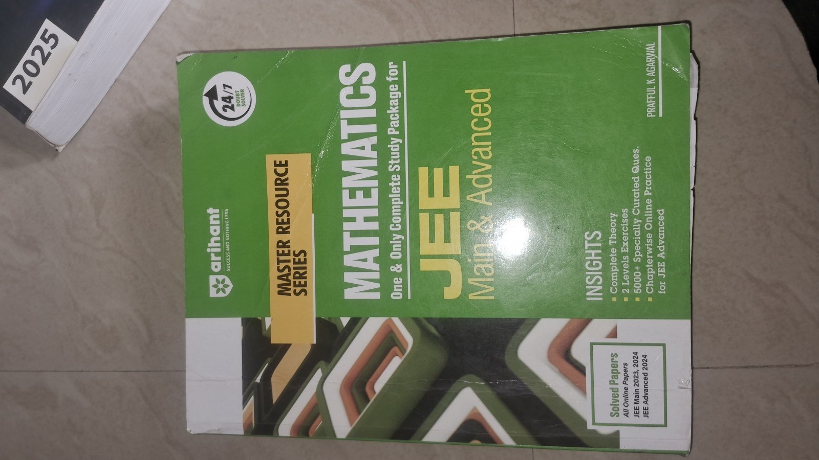 Arihant Master Resource Series for(JEE MAIN & ADV) - Second Hand - Bookaao