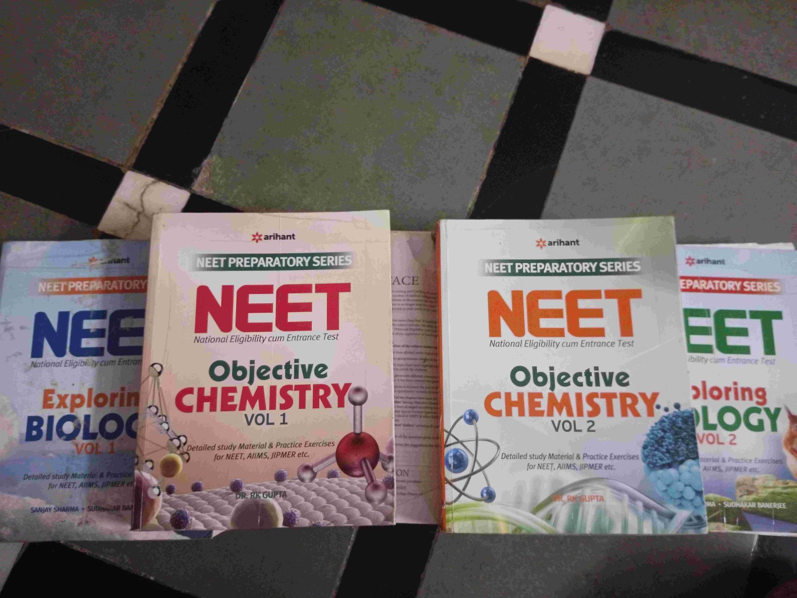 Arihant neet objective - Second Hand - Bookaao