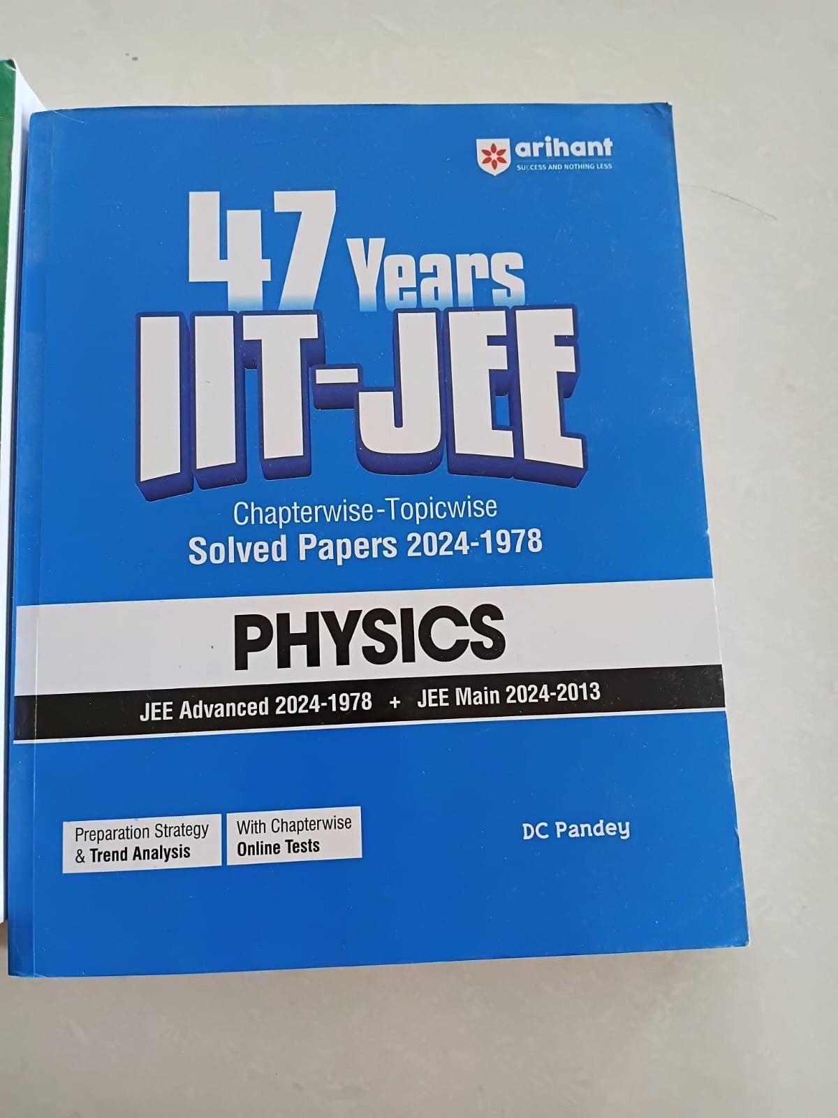 ARIHANT PYQS BOOK - New Book - Bookaao