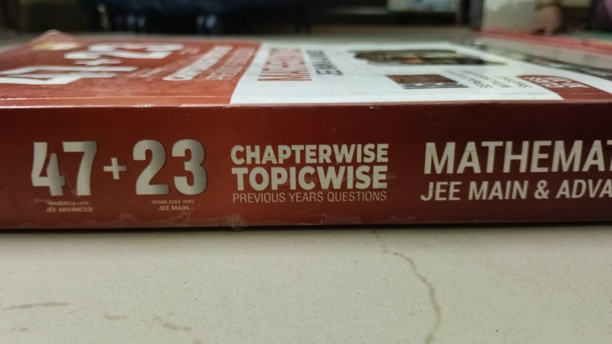 MTG Jee mains and advanced (PYQ) Mathematics — Special Offer — Bookaao