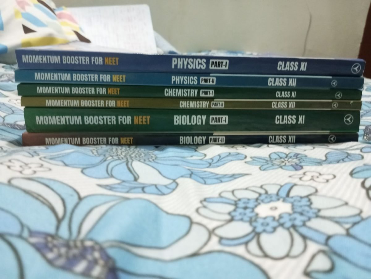 Akaash momentum booster neet 11-12 — Special Offer — Bookaao