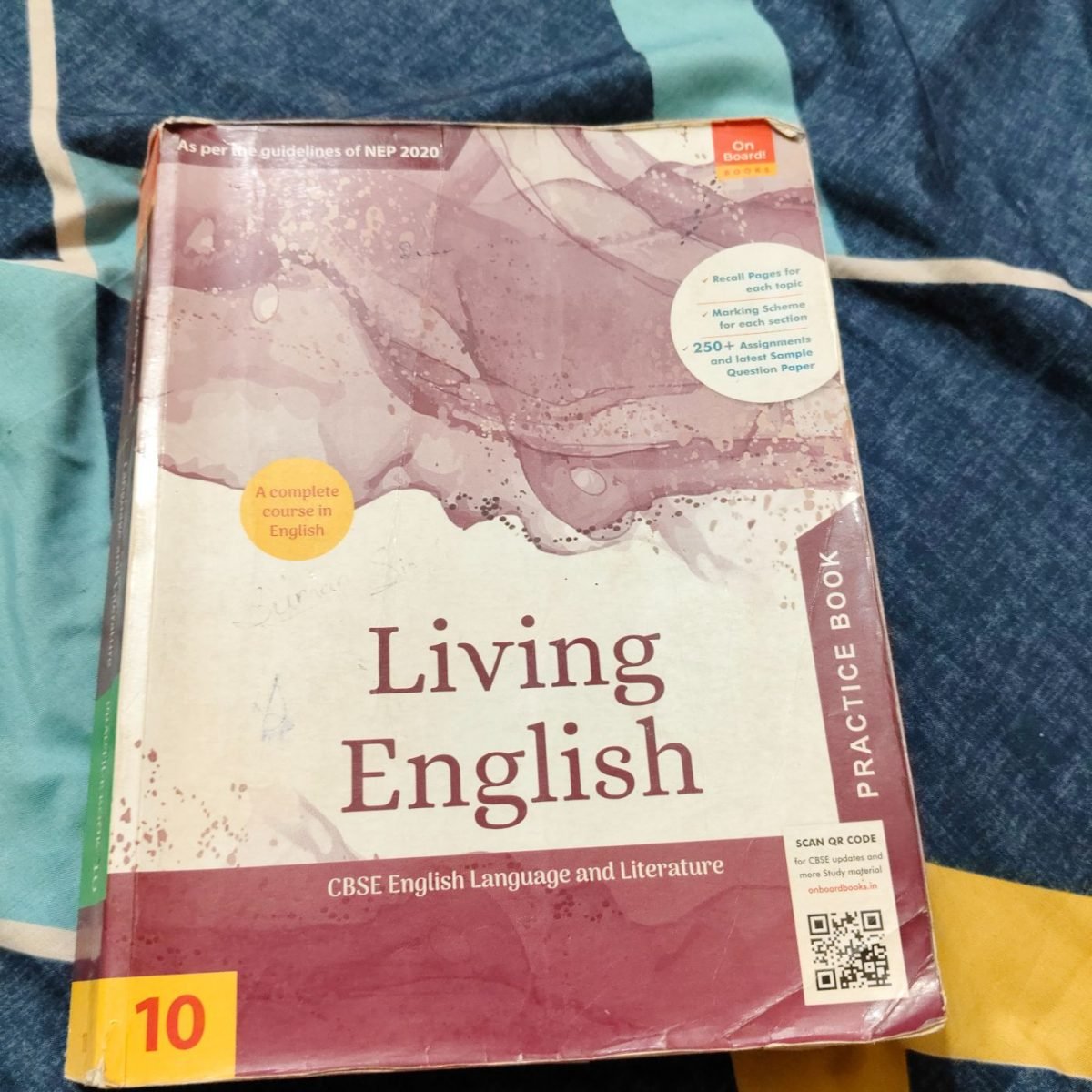Living English — Special Offer — Bookaao