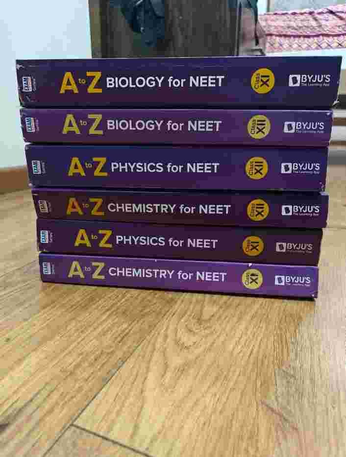 Byjus A to Z NEETBooks CompleteSet for Class 11,12 - Second Hand - Bookaao