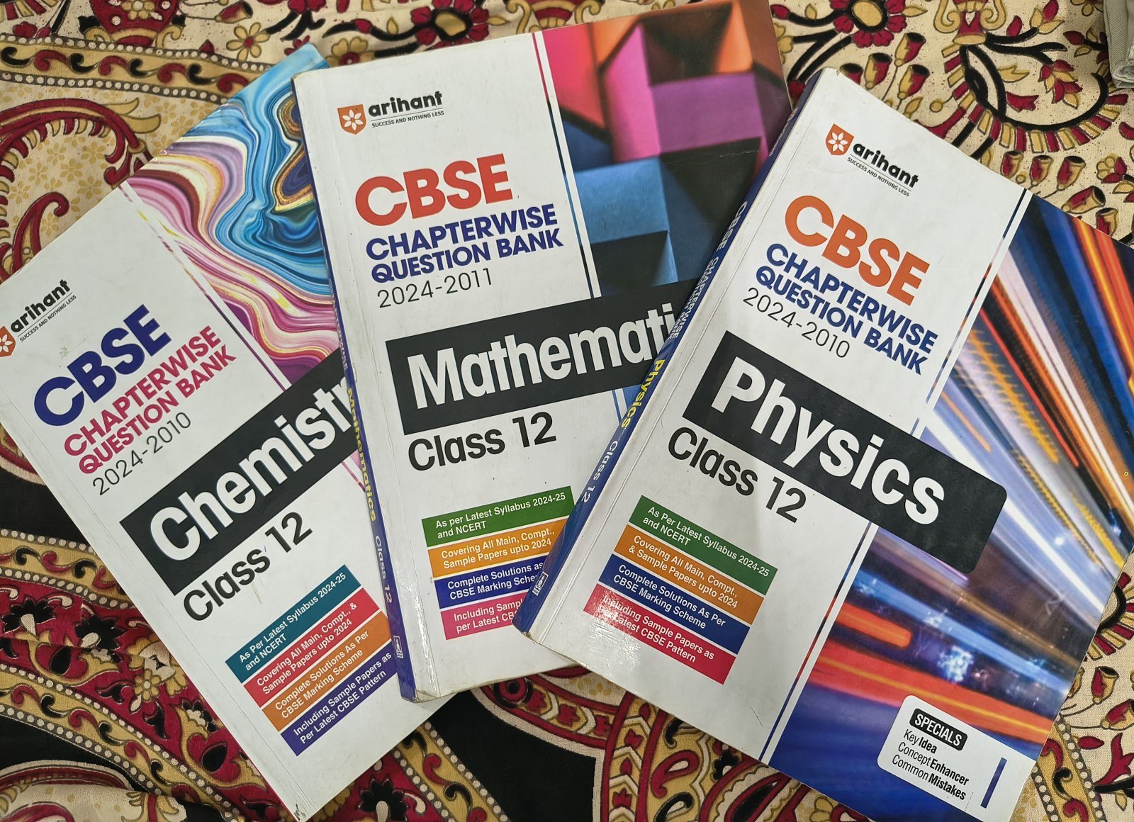 CBSE chapter wise pyq 10-24 (phy, chem, math) 12th - Second Hand - Bookaao