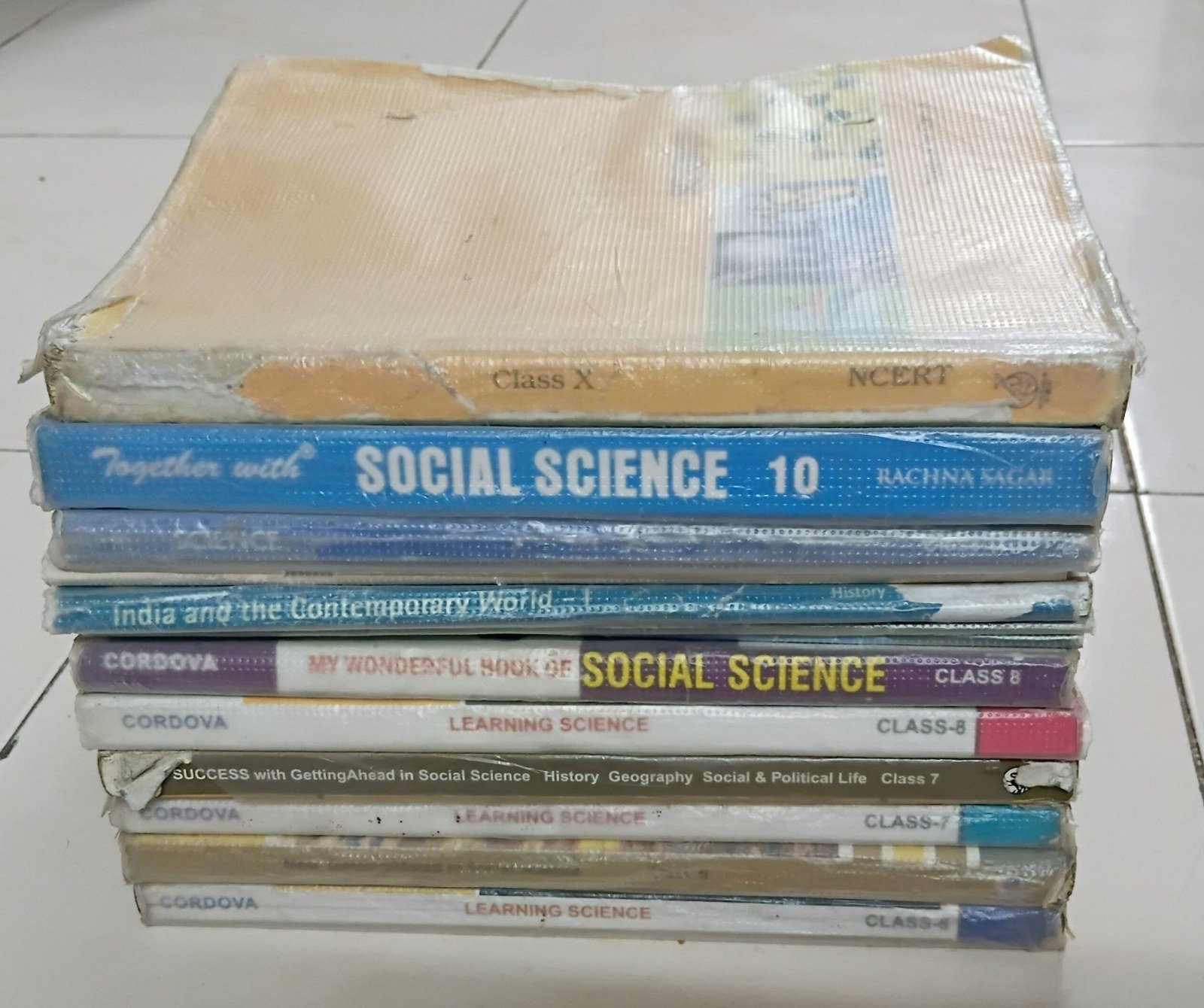 CBSE Class 6 to 10 Science and Social Science book - Second Hand - Bookaao