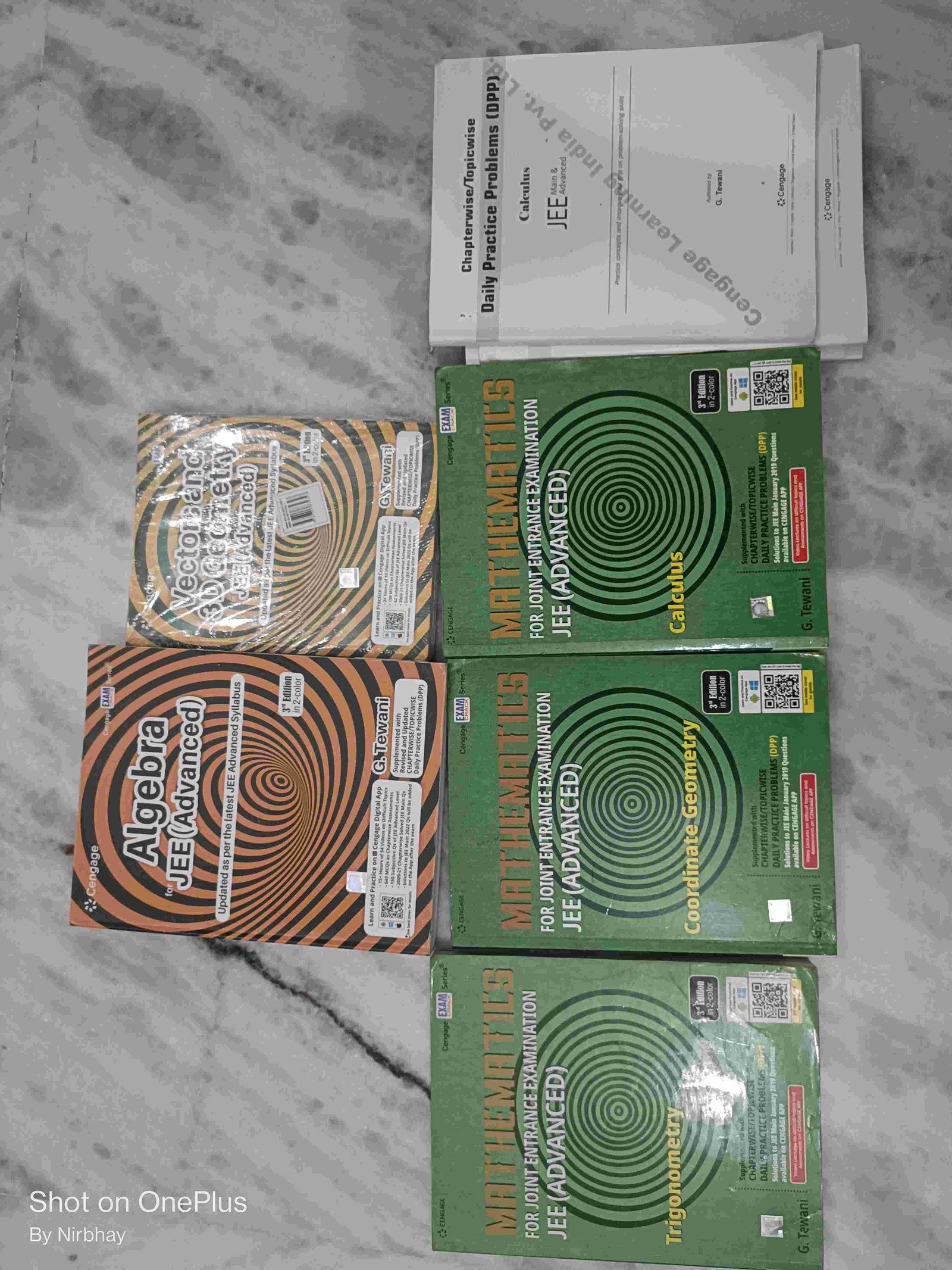 Cengage Maths (3rd edition) along with dpp - Second Hand - Bookaao