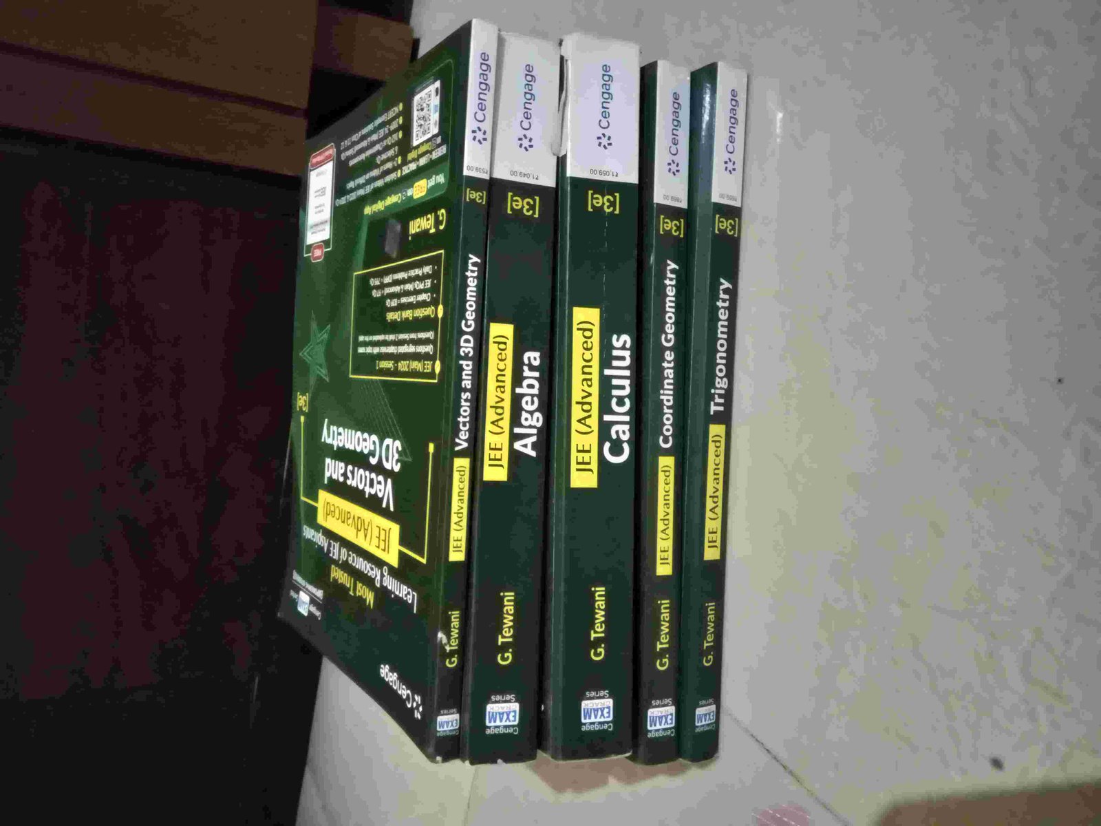 Buy Second Hand Cengage maths full set in Mumbai - Bookaao