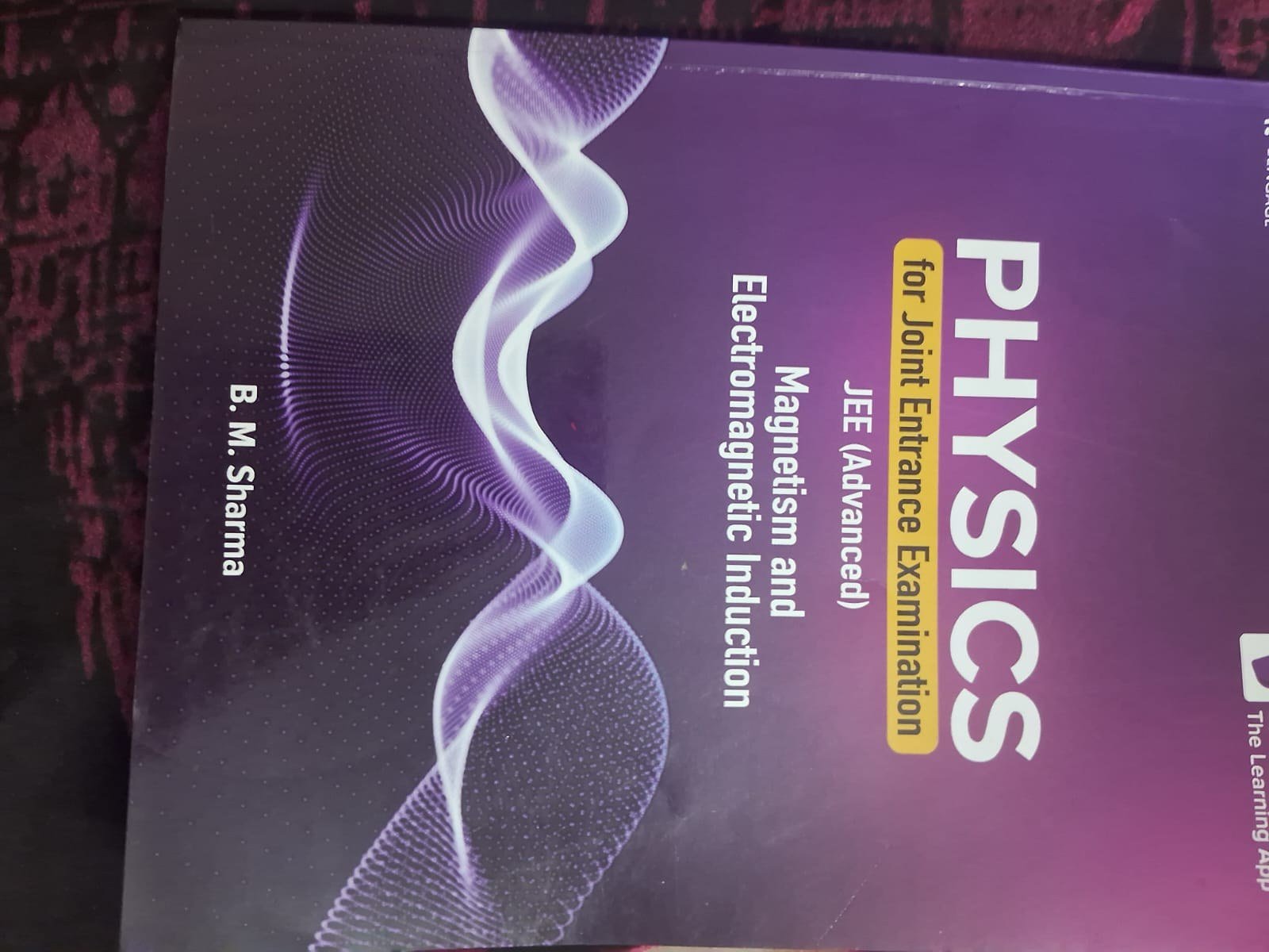 Buy Second Hand CENGAGE PHYSICS in New delhi - Bookaao