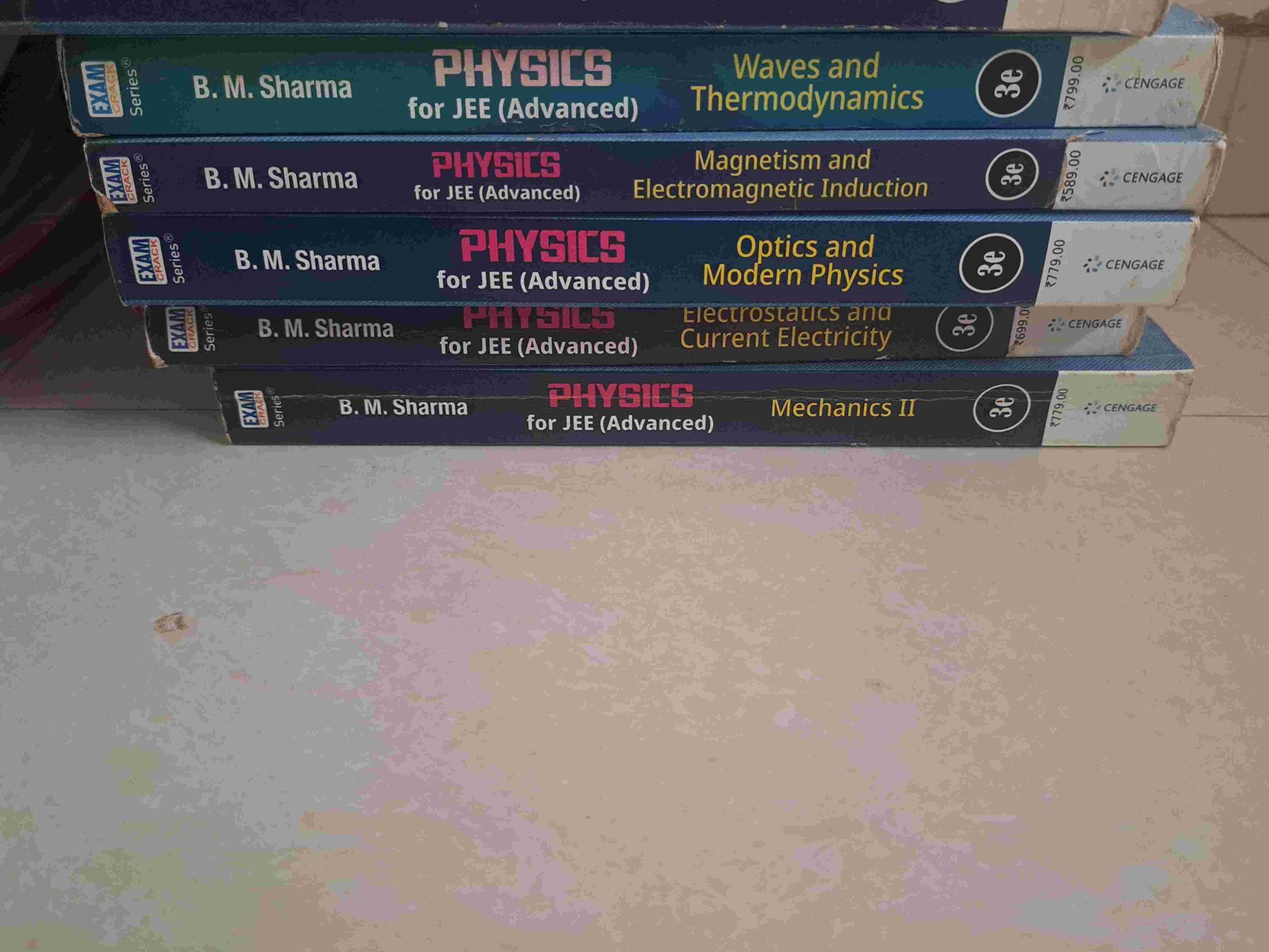 Cengage Physics Set - Second Hand - Bookaao