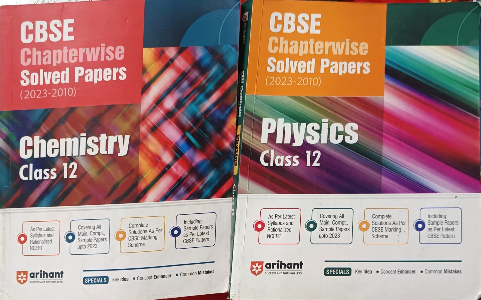 Chemistry and physics pyq book cbse class 12 - Second Hand - Bookaao