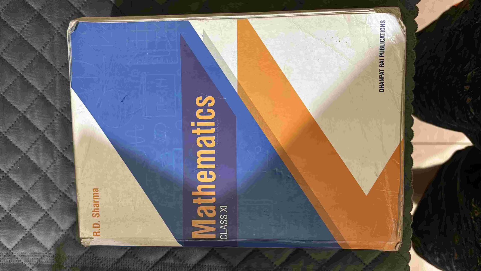 Class 11 math book by RD sharma - Second Hand - Bookaao