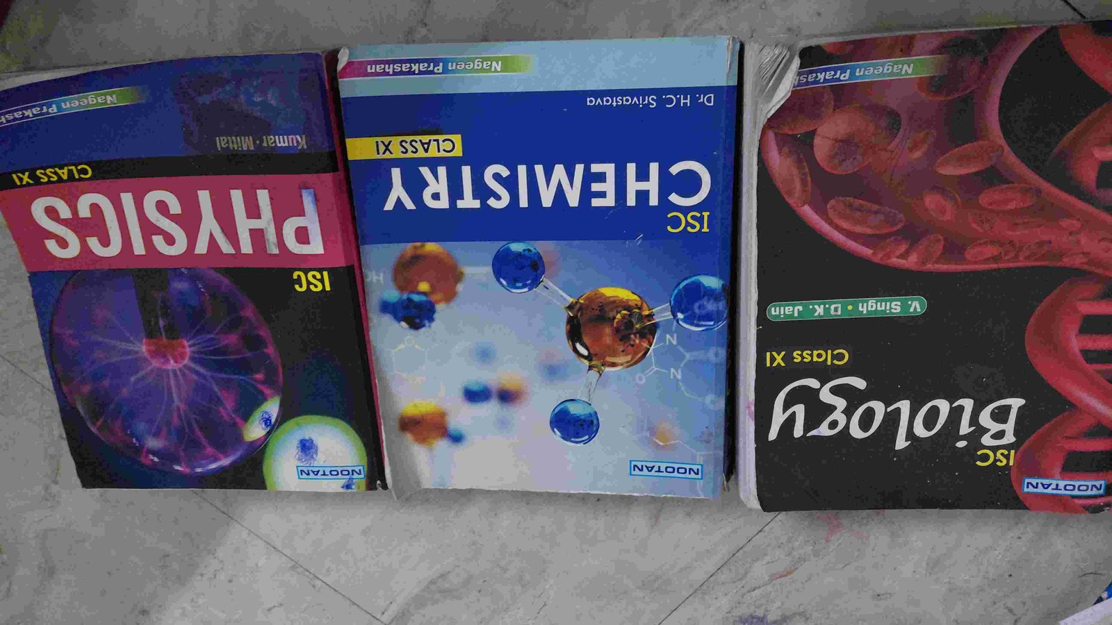 Class 11 PCB books nootan publisher - Second Hand - Bookaao