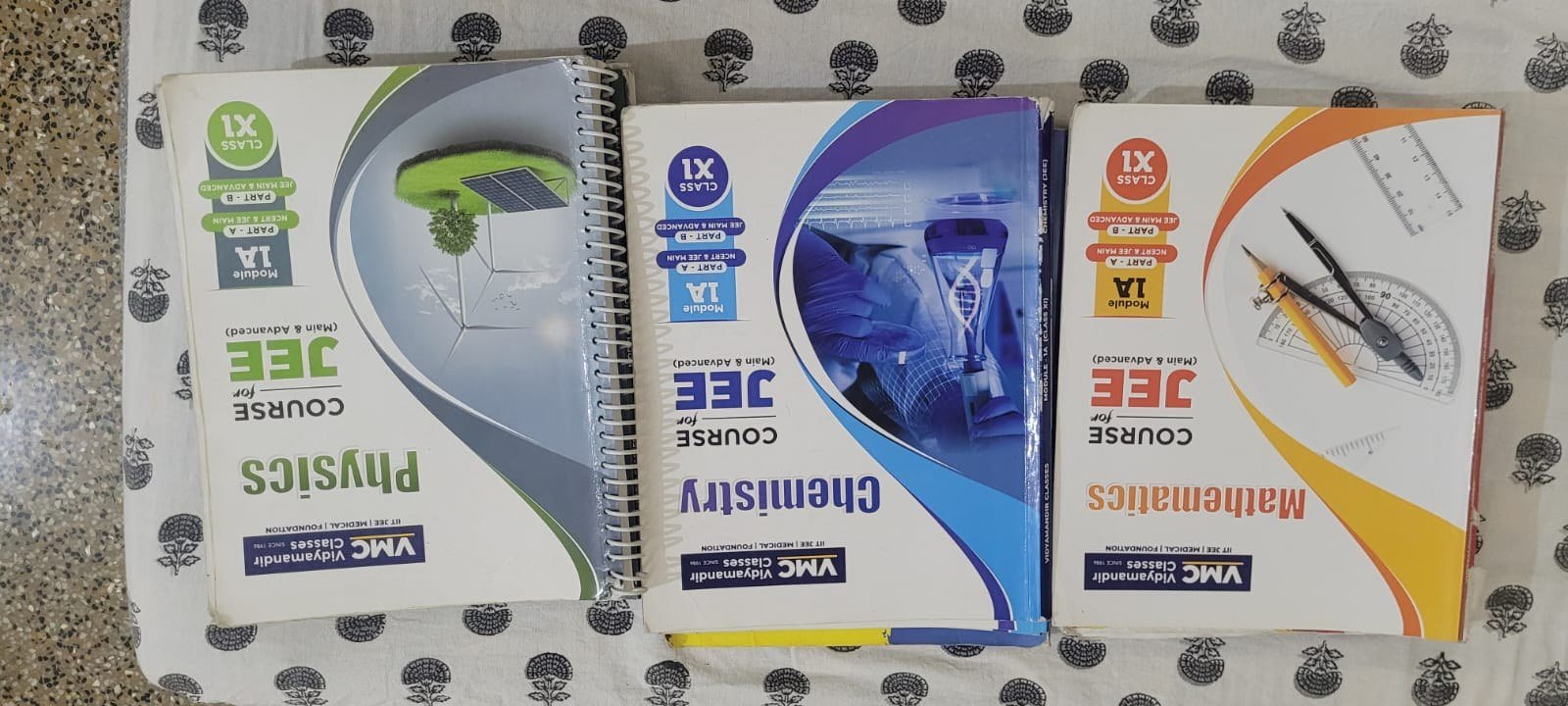 Buy Second Hand Class 11th VMC JEE MAINS+ ADVANCE FULL COURSE in Aligarh - Bookaao