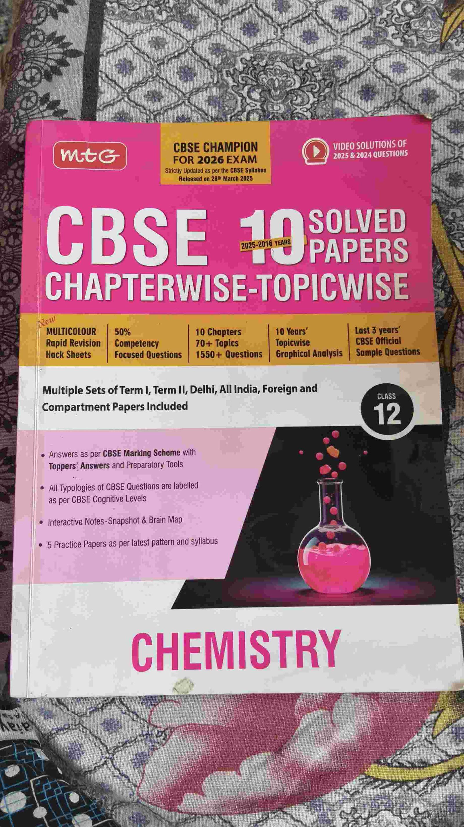 Buy Second Hand Class cbse chemistry chapterwise-topicwise pyqs in Hathras - Bookaao