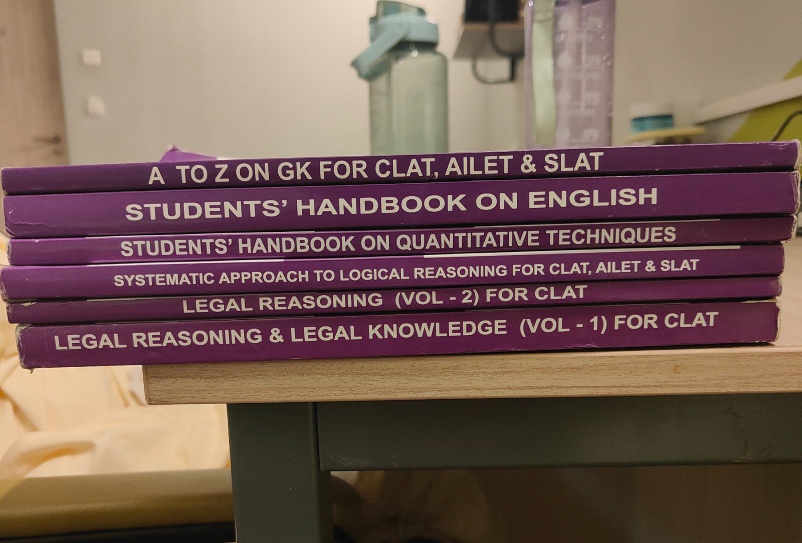 CLAT PREPERATION BOOKS - Second Hand - Bookaao
