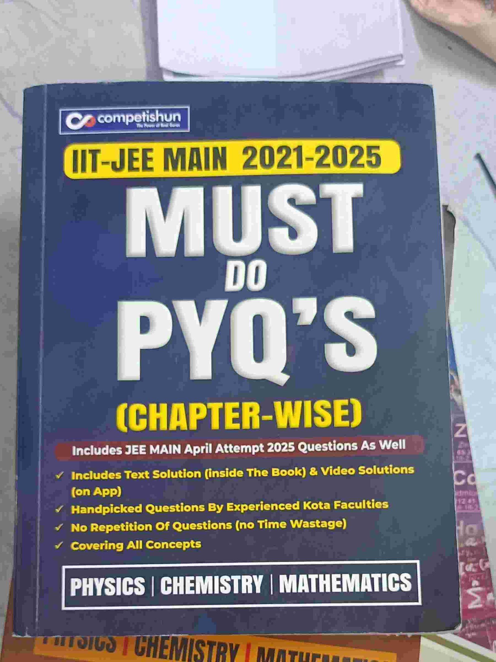 Competishun jee mains pyq - Second Hand - Bookaao