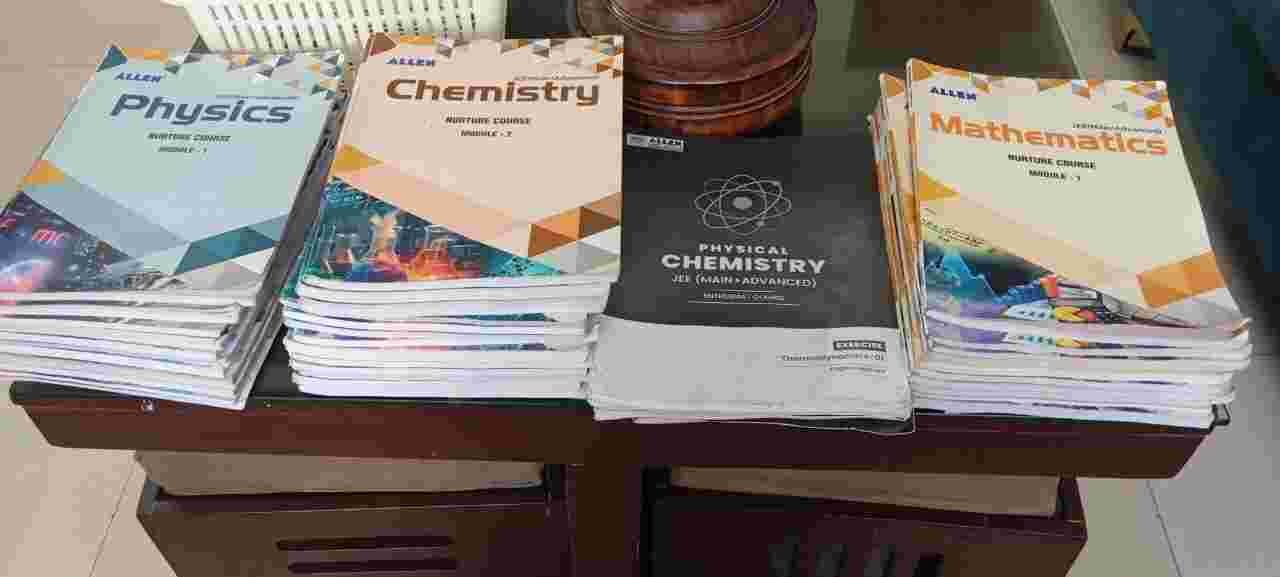 Complete ALLEN JEE Main + Advanced Study Material - Second Hand - Bookaao
