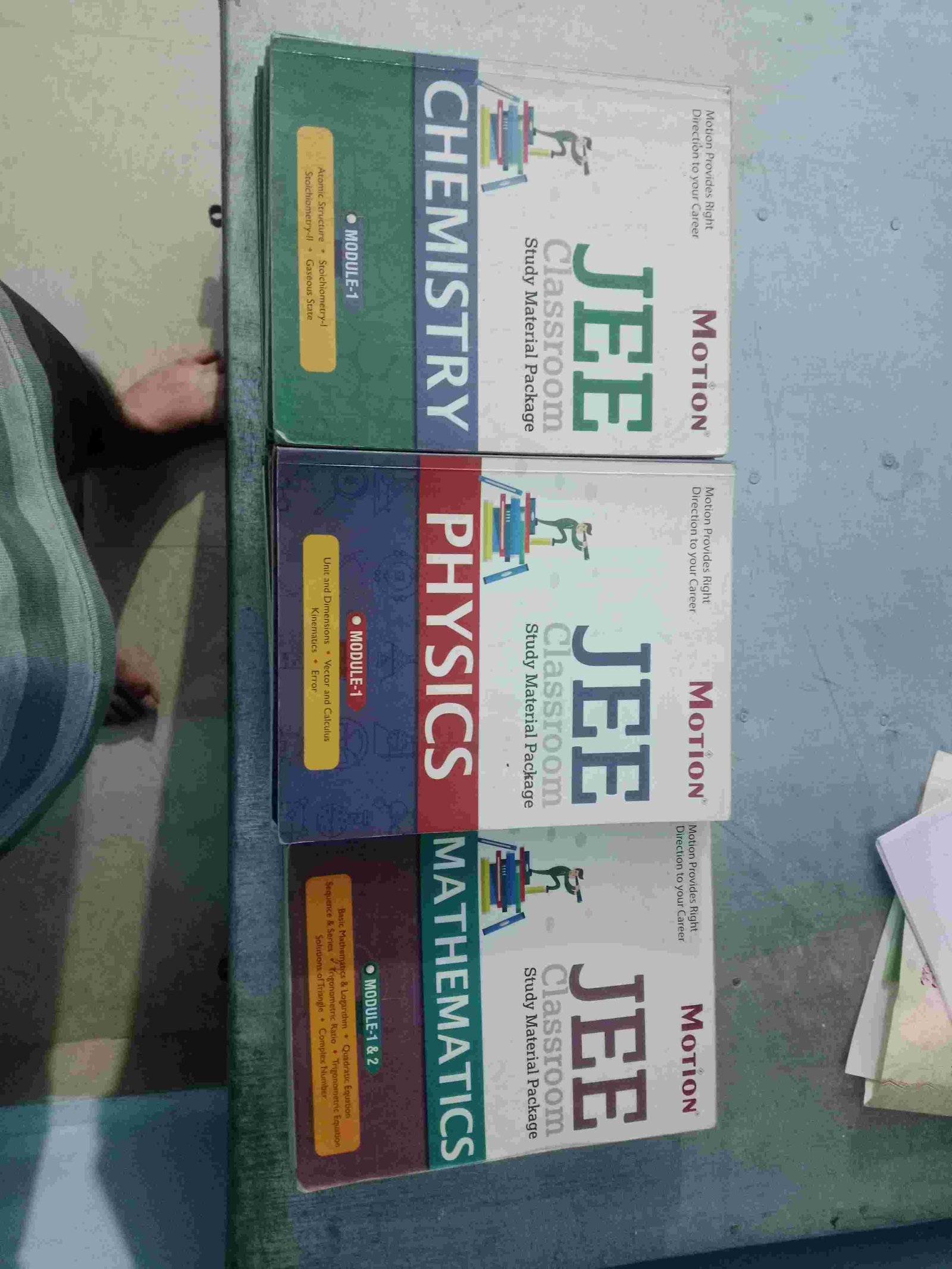 COMPLETE MOTION JEEMAINS+ADVANCED CLASSROOM MODULE - Second Hand - Bookaao