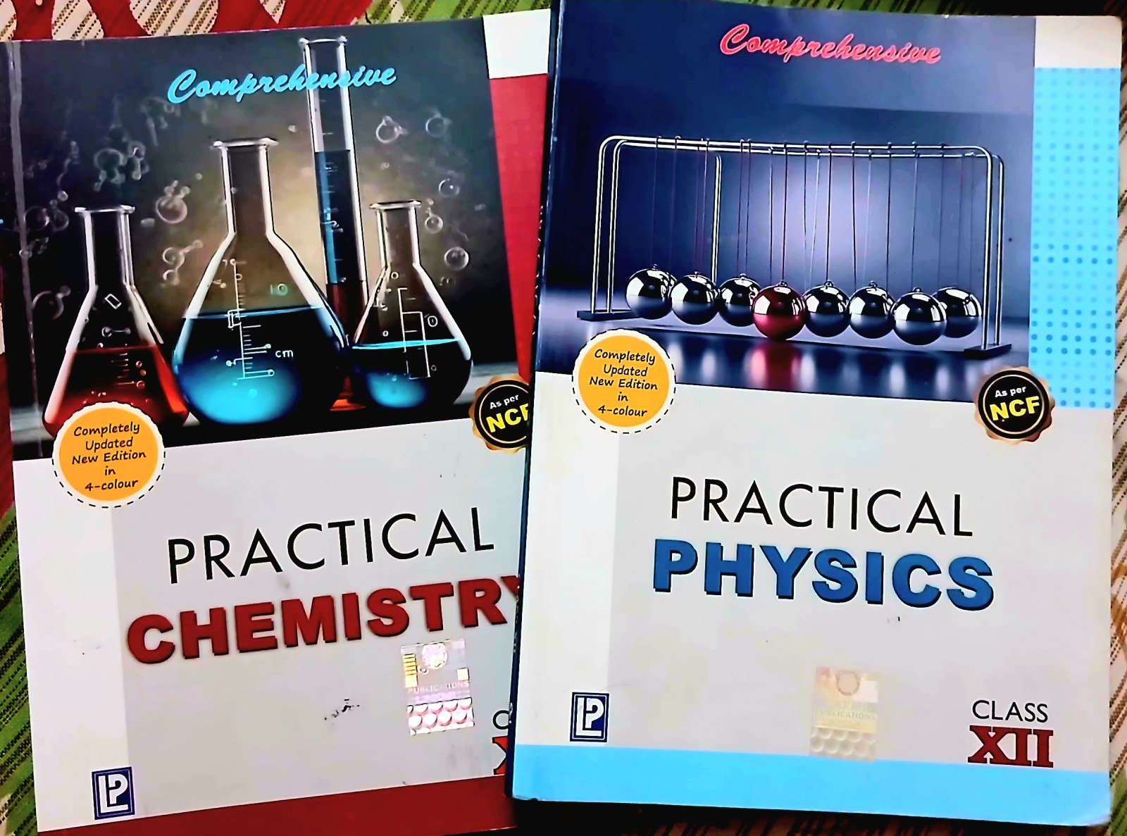 Comprehensive practical physics and chemistry - Second Hand - Bookaao