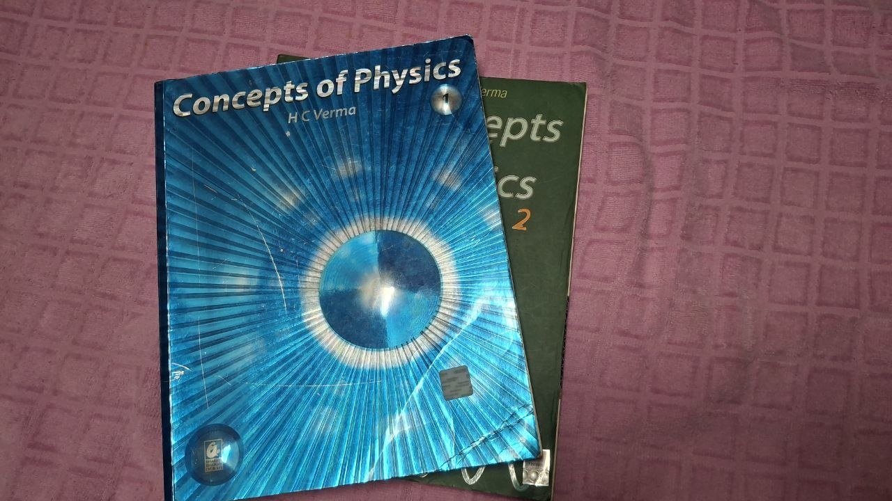 Concepts of Physics by H.C. Verma Vol 1 & 2 - Second Hand - Bookaao