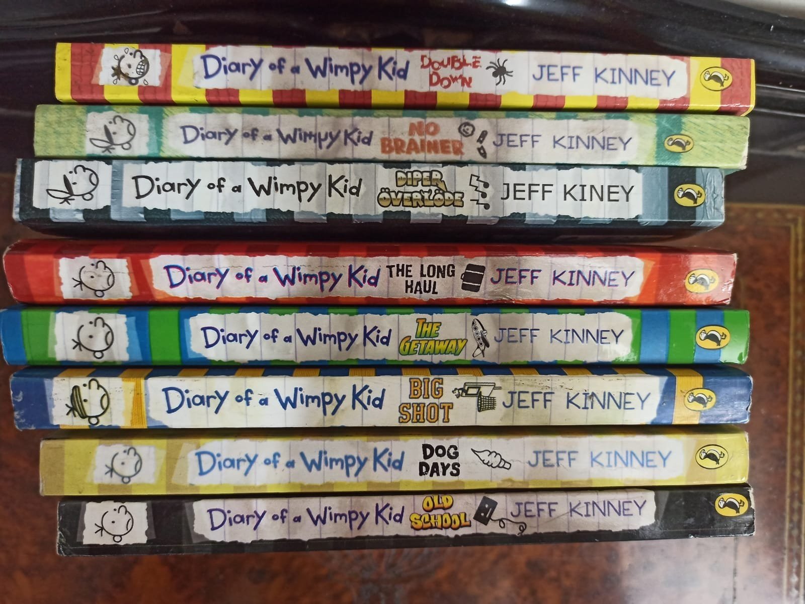 DIARY OF THE WIMPY KID ( STACK OF 8 ) - 2nd Hand Book - Bookaao