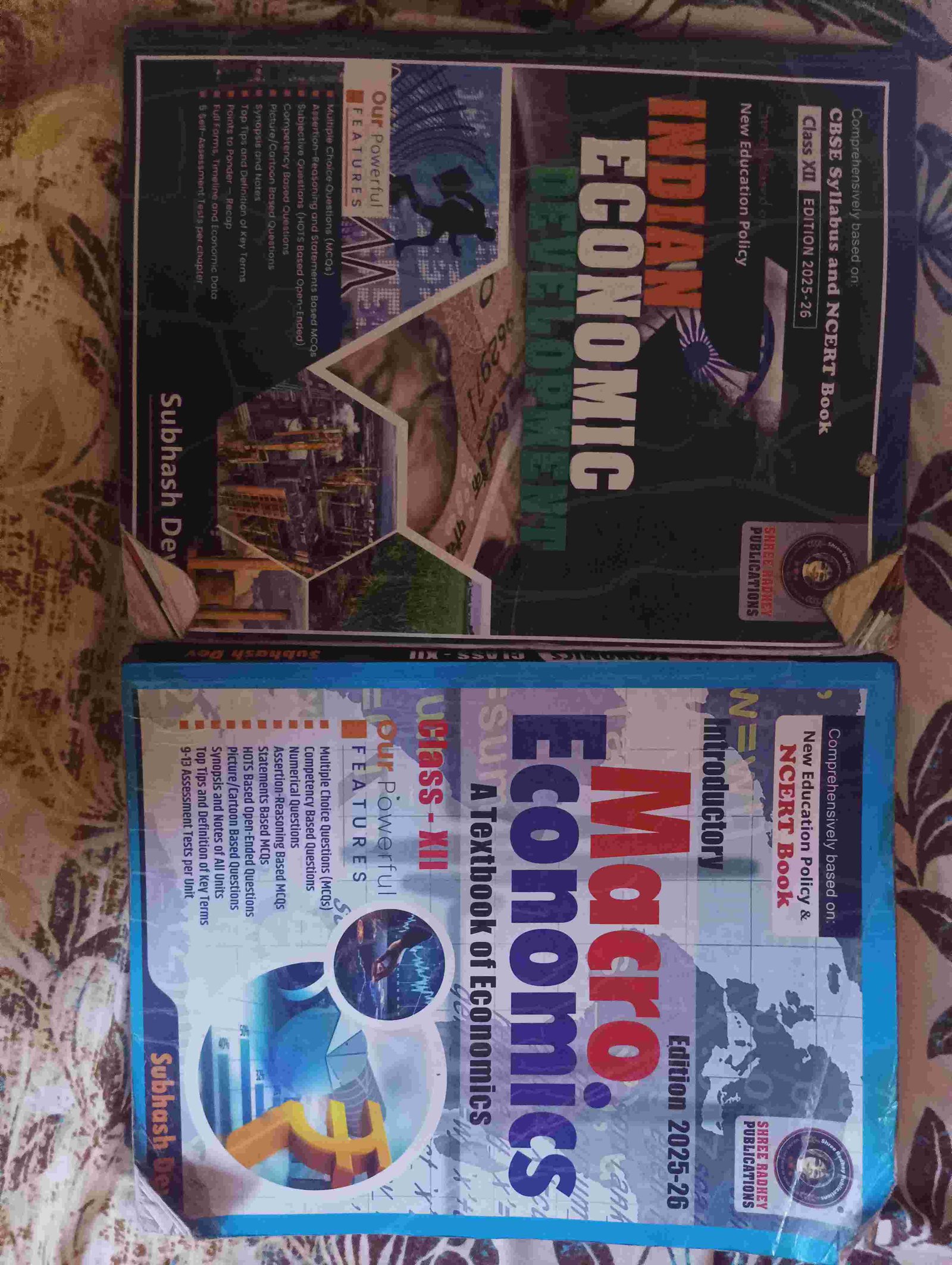Economics (macroeconomics and Indian development) - Second Hand - Bookaao