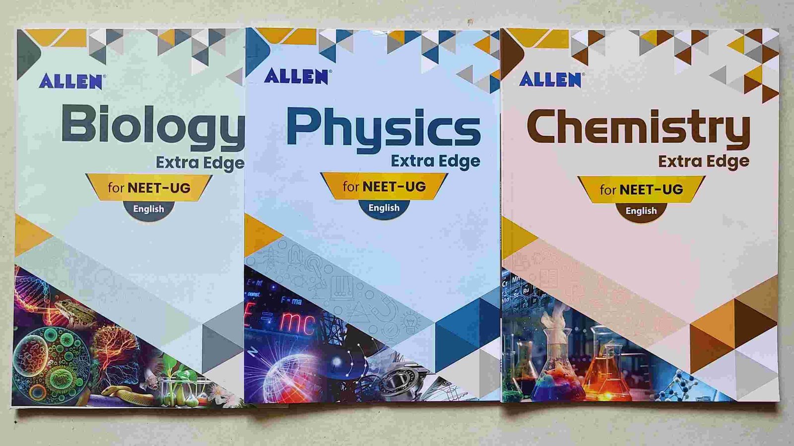 EXTRA EDGE PHYSICS CHEMISTRY BIOLOGY (3 BOOKS) - Second Hand - Bookaao