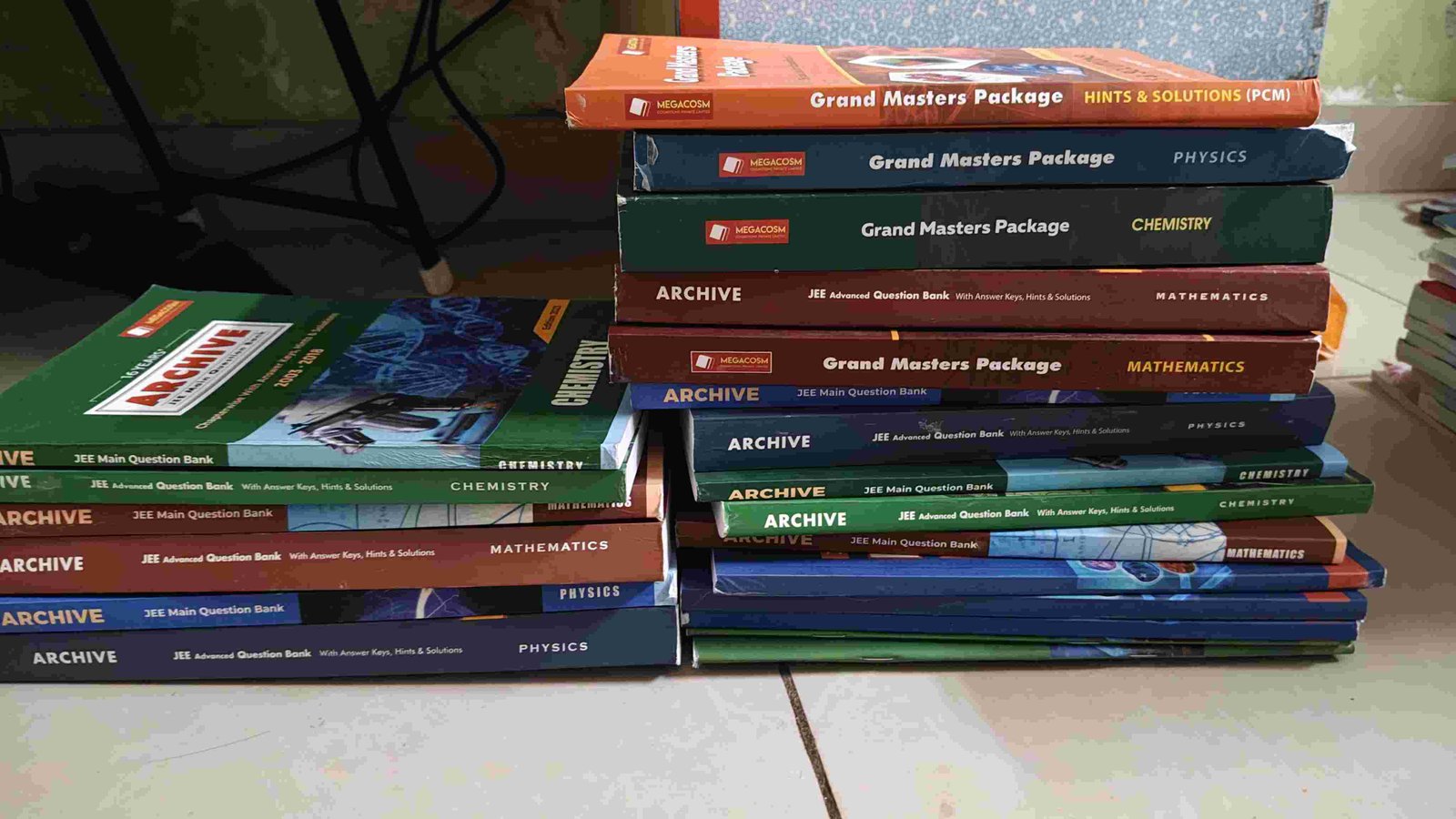 FIITJEE megacosm material  jee mains and advanced - Second Hand - Bookaao