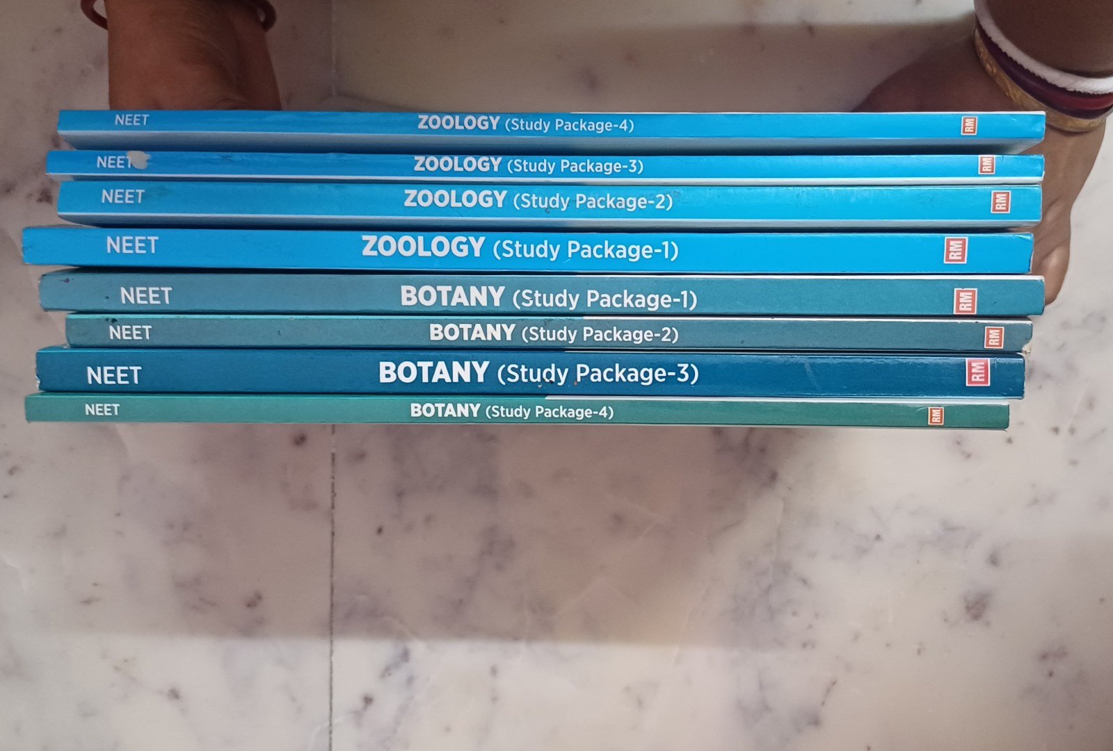 Full Aakash NEET BIO Modules Set (Class 11 & 12) - Second Hand - Bookaao